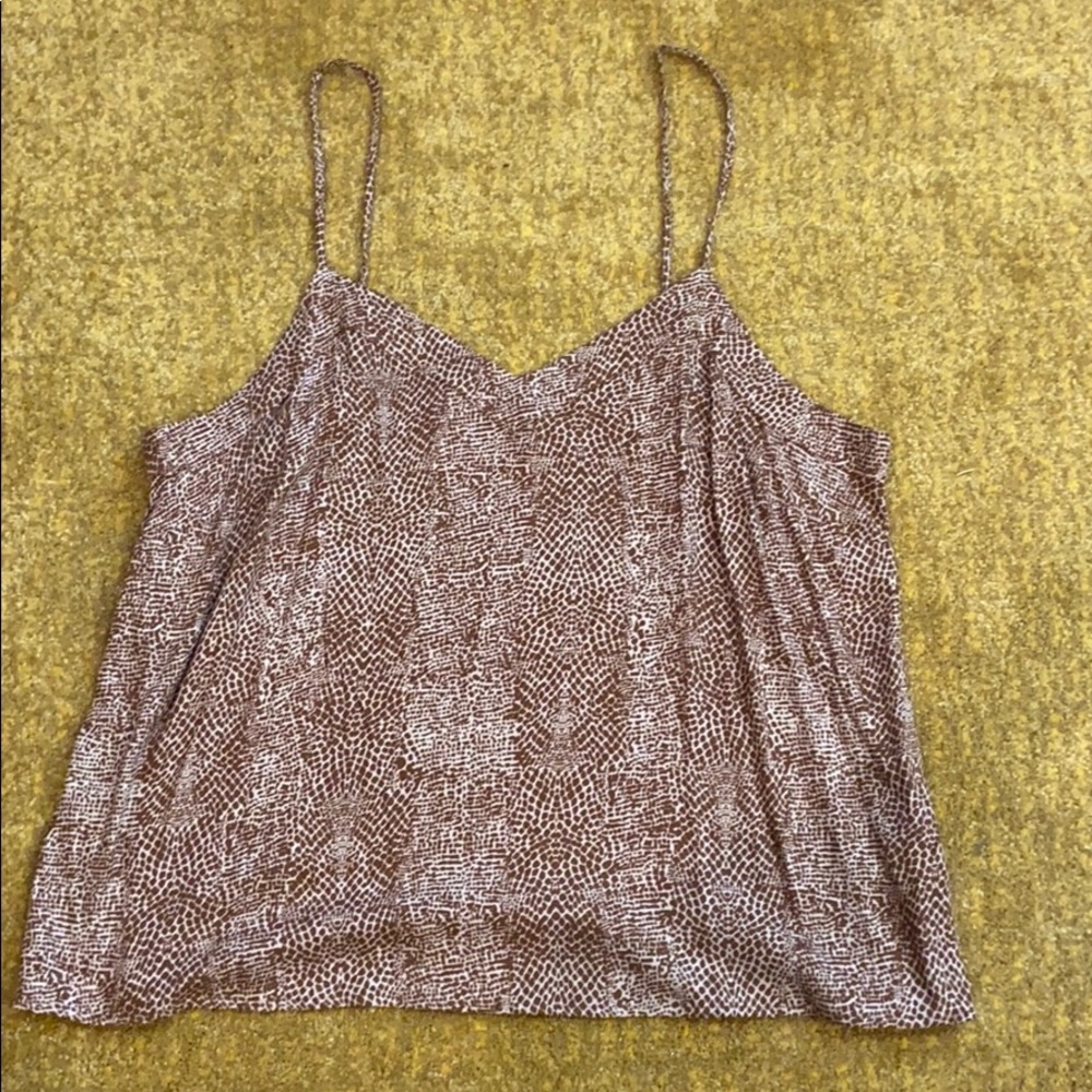 Giraffe print tank top.